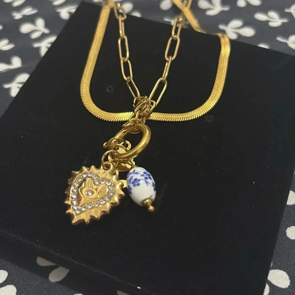 Double layered stunning necklacd - Picture 3 of 4